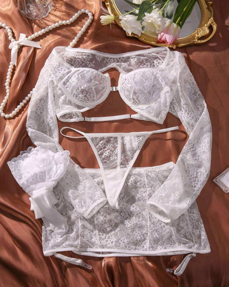 Savannah™ | 4-Piece Lace Lingerie Set with Long Sleeve Babydoll